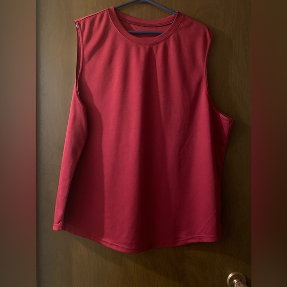 Never worn tank top - Picture 1 of 2